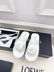 Chanel Thongs Patent Calfskin White - 4