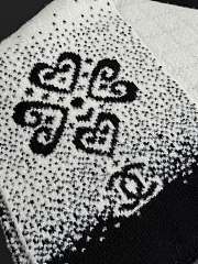 Chanel Scarf Cashmere & Wool White & Black - 4
