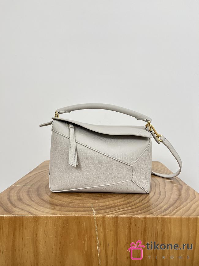 Loewe Small Puzzle Edge Bag In Soft Grained Calfskin Light Ghost - 24x16.5x10.5cm - 1