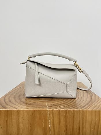 Loewe Small Puzzle Edge Bag In Soft Grained Calfskin Light Ghost - 24x16.5x10.5cm