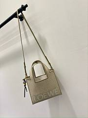Small Loewe Font Tote In Raffia - 24x11x19.5cm - 5