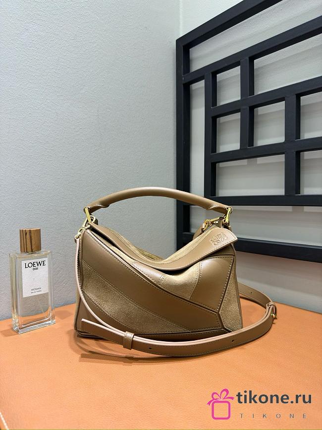Loewe Small Puzzle Bag In Classic Calfskin And Suede Oak - 24x16.5x10.5cm - 1