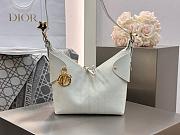 Small Dior Voyage Bag White Flat Macrocannage Grained Calfskin - 22x15x9.5cm - 1