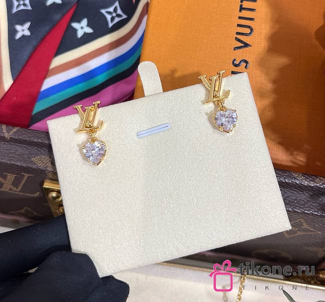 LV Iconic Heart Earrings S00 - 1