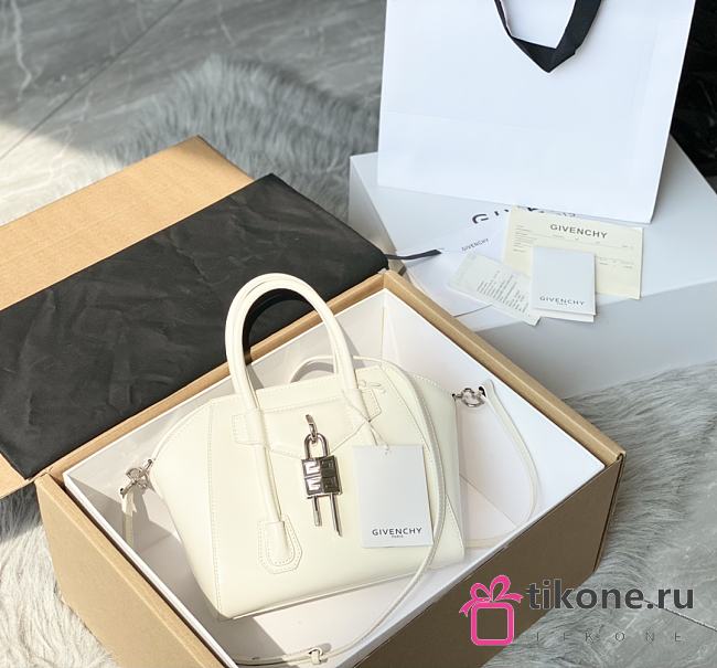 Givenchy Mini Antigona Lock Bag In Box Leather White - 29x20x13cm - 1