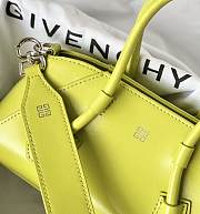 Givenchy Mini Antigona Lock Stretch In Box Leather Green - 22x12x8cm - 2