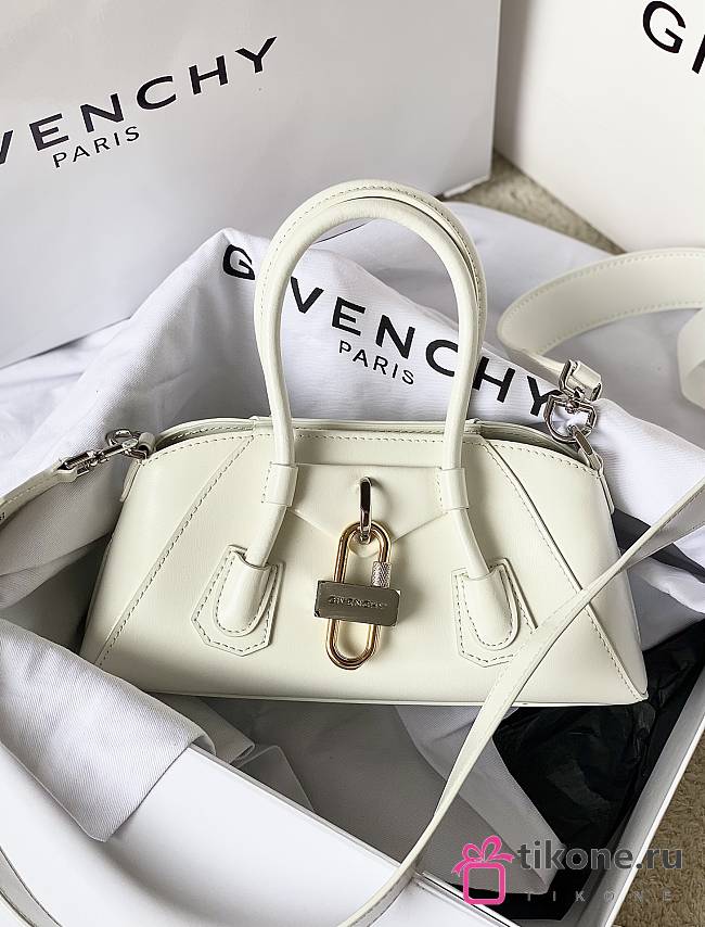 Givenchy Mini Antigona Lock Stretch In Box Leather White - 22x12x8cm - 1