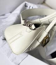 Givenchy Mini Antigona Lock Stretch In Box Leather White - 22x12x8cm - 2