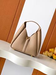 Givenchy G-Hobo Medium In Grained Leather With Padlock Beige - 25x21x10cm - 4