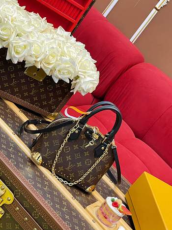 LV Alma Trunk BB Monogram M26084 - 22x19x11cm