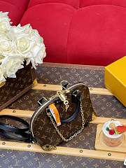 LV Alma Trunk BB Monogram M26084 - 22x19x11cm - 6