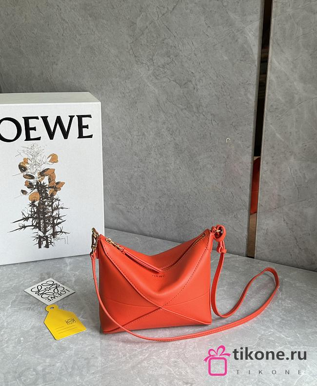 Loewe Puzzle Fold Pouch In Shiny Nappa Calfskin Vivid Orange - 23x15.5x6.5cm - 1