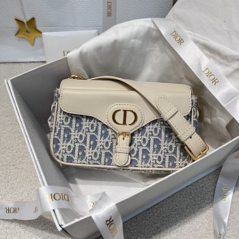 Small 30 Montaigne Pocket Bag Blue Dior Oblique Chambray with Raffia Effect and Light Biscuit Smooth Calfskin - 19.5x11x6.5cm