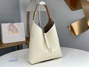 Chloe Marcie Hobo Bag In Grained Leather White - 36x29x10cm - 3