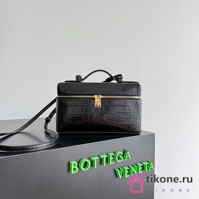Bottega Veneta Bang Bang Vanity Case Crocodile Black - 23x12.5x4cm - 1