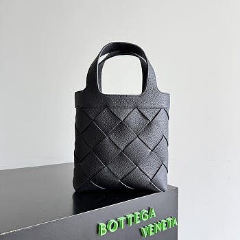 Bottega Veneta Small Diago Tote in Black - 25x22x7cm