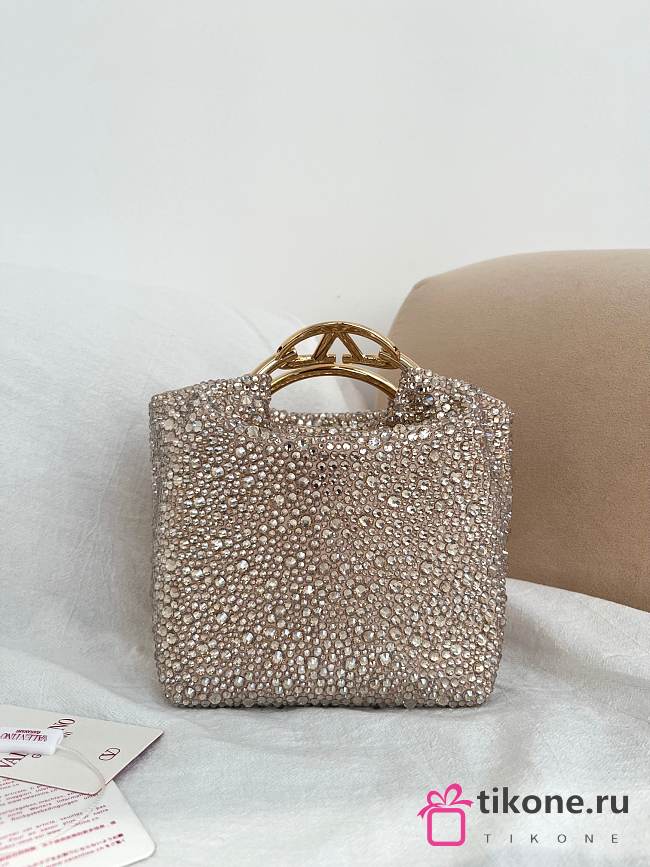 Valentino Garavani Multi Crystal Embellished Carry Secrets Embroidered Bucket - 15x12x10cm - 1