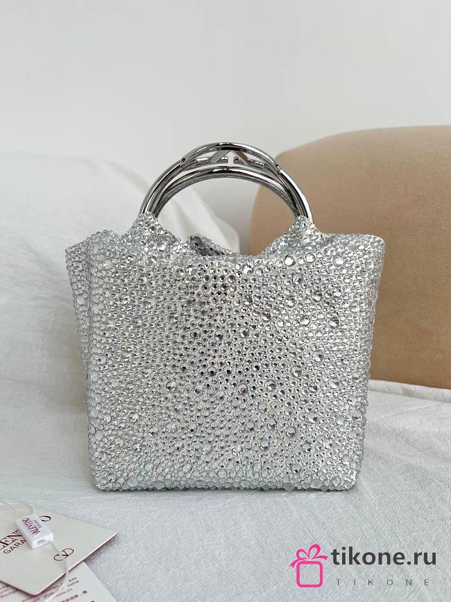 Valentino Garavani Multi Crystal Embellished Carry Secrets Embroidered Bucket Silver - 15x12x10cm - 1