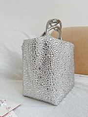 Valentino Garavani Multi Crystal Embellished Carry Secrets Embroidered Bucket Silver - 15x12x10cm - 5