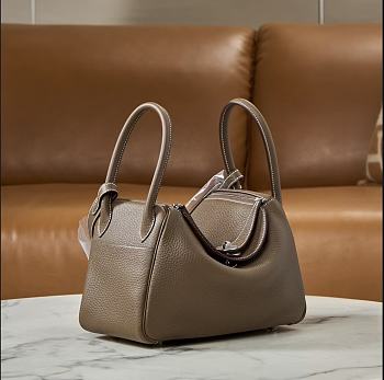 Hermes Lindy Handmade Clemence Leather Elephent Gray Silver - 26cm