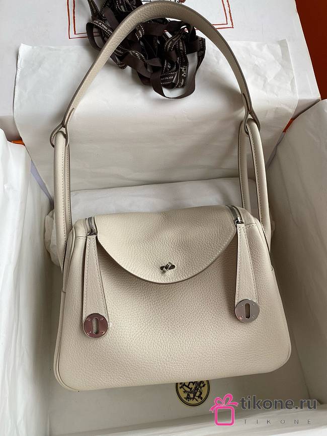 Hermes Lindy Handmade Cream Silver - 26cm - 1