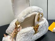 LV Capusnow Capucines Shearling Leather M26324 - 20x13x11cm - 2