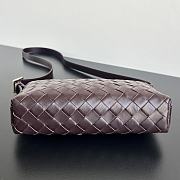 Bottega Veneta Traveler Phone Pouch in Dark Barolo - 20x12x5.5cm - 5