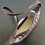 Bottega Veneta Traveler Phone Pouch in Dark Barolo - 20x12x5.5cm - 2