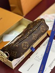 LV Vivienne Mini Pochette Accessoires Monogram M15328 - 15.5x10.5x4cm - 2