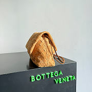 Bottega Veneta Giorno Suede Amber - 33x19x8cm - 6