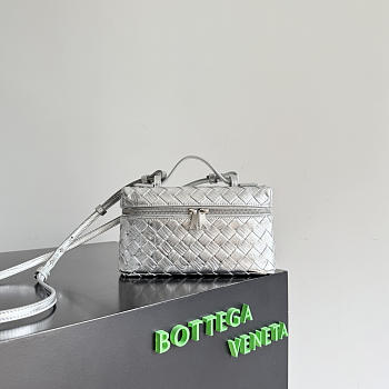 Bottega Veneta Bang Bang Silver - 22x12.5x5cm