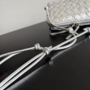 Bottega Veneta Concert Pouch Silver - 18.5x11.5x8.5cm - 2