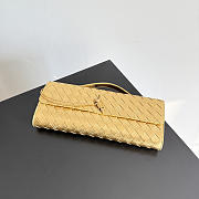 Bottega Veneta Andiamo Clutch in Gold - 31x13x3cm - 6