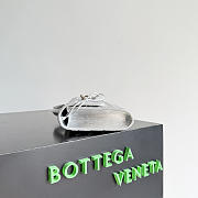 Bottega Veneta Andiamo Clutch in Silver - 31x13x3cm - 5