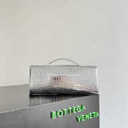 Bottega Veneta Andiamo Clutch Crocodile Silver - 31x13x3cm - 6