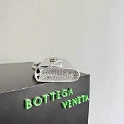 Bottega Veneta Andiamo Clutch Crocodile Silver - 31x13x3cm - 4