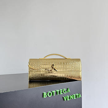 Bottega Veneta Andiamo Clutch Crocodile Gold - 31x13x3cm