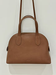 The Row Medium Ingrid Bag in Leather Brown - 28x19x7cm - 3
