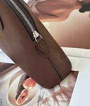 The Row Medium Ingrid Bag in Leather Deep Brown - 28x19x7cm - 3