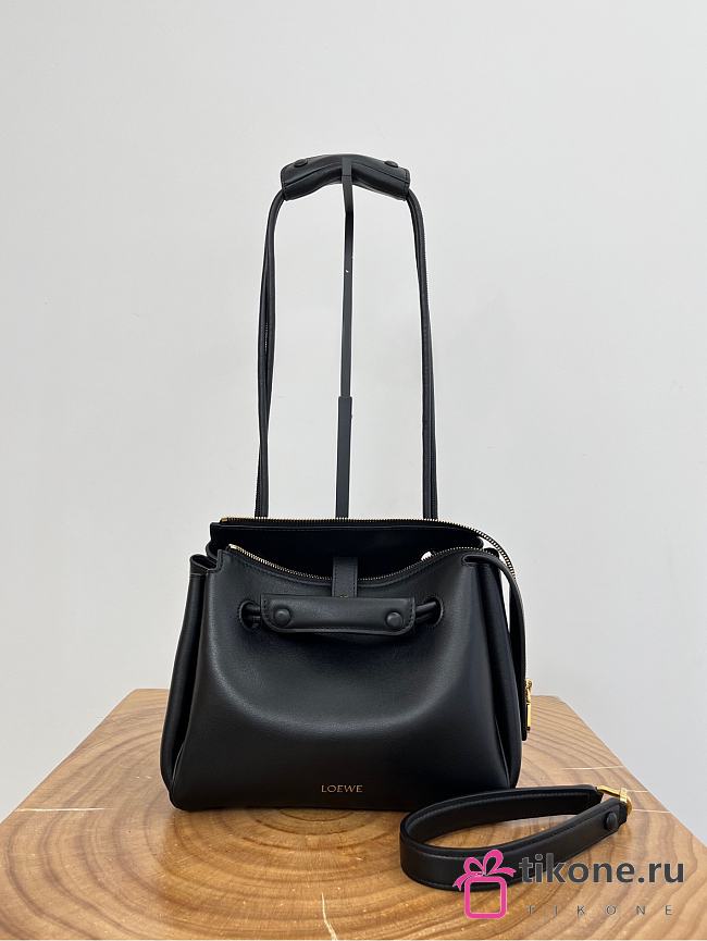 Loewe Small Madrid Bag in Supple Calfskin Black - 23.5x19x10cm - 1