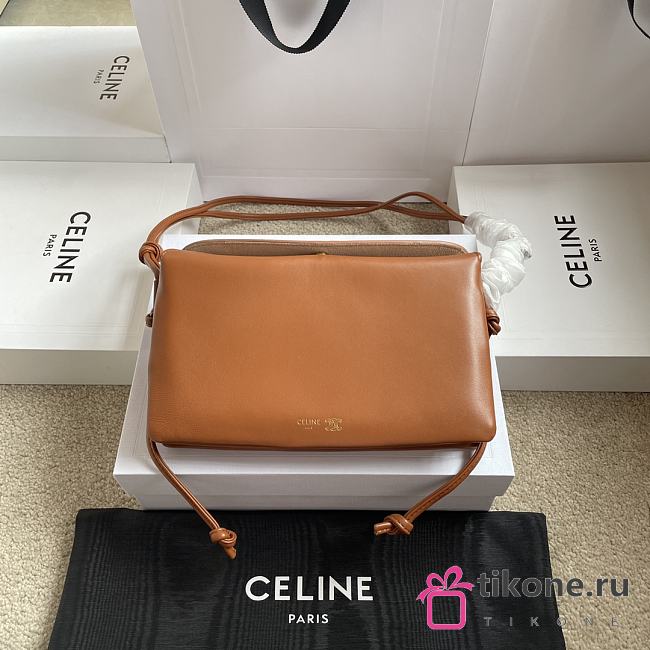 Celine Trio Flap In Smooth Lambskin Brown - 22.5x13x3.5cm - 1