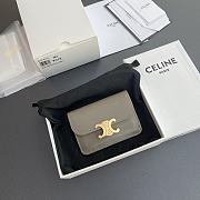 Celine Card Holder With Flap Triomphe In Shiny Calfskin Pebble - 10x7.5x2cm - 4