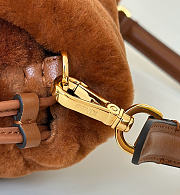 Fendi Mamma Baguette Medium Brown Shearling Bag - 26.5x18x8.5cm - 2