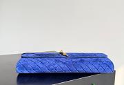 Bottega Veneta Andiamo Clutch Blue Royal Suede - 31x13x3cm - 4