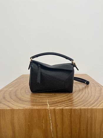 Loewe Mini Puzzle Edge Bag In Soft Grained Calfskin Black - 18x12.5x8cm