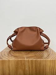 Loewe Medium Flamenco Clutch In Nappa Calfskin Brown - 30x24.5x10.5cm - 4