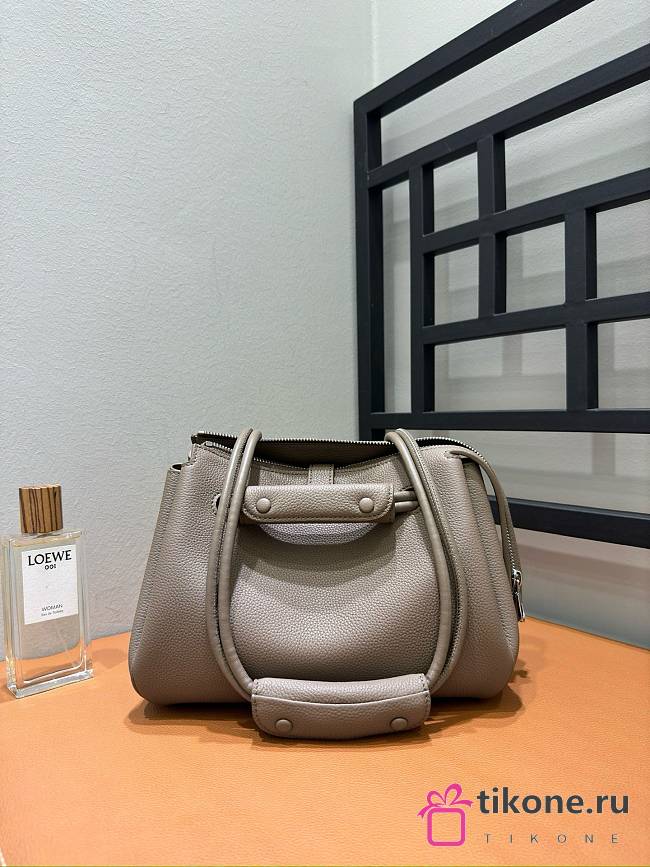 Loewe Small Madrid Bag in Supple Calfskin Elephent Gray - 23.5x19x10cm - 1