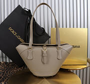 Dolce & Gabbana Capri Crow's Nest Bag Clay -33x17x13cm - 1
