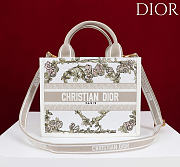 Small Dior Book Tote Multicolor Amour de Roses Embroidery and Latte Calfskin - 26.5x22x14cm - 1