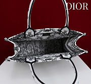 Medium Dior Book Tote Black and White-Tone Dioresque Butterfly Cornely Embroidery - 36x27.5x16.5cm - 5